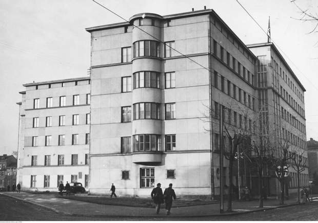 У цьому будинку Рудольф Вайгль рятував від смерті євреїв