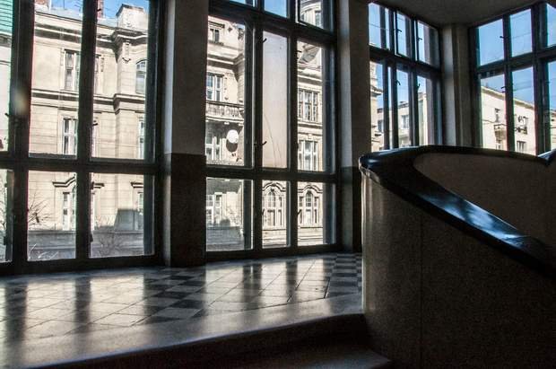 Всередині будинку на Зеленій, 12