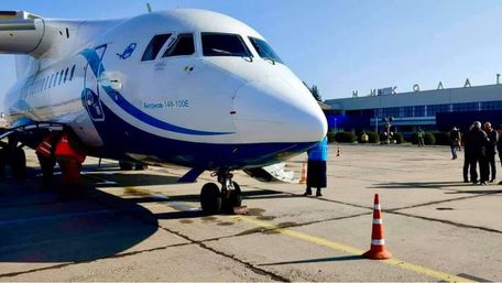 Літак нової української авіакомпанії здійснив перший рейс з Києва до Миколаєва