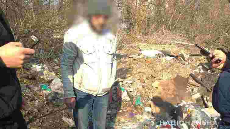 43-річний вандал отримав п'ять років за пошкоджені могили на цвинтарі у Тернополі