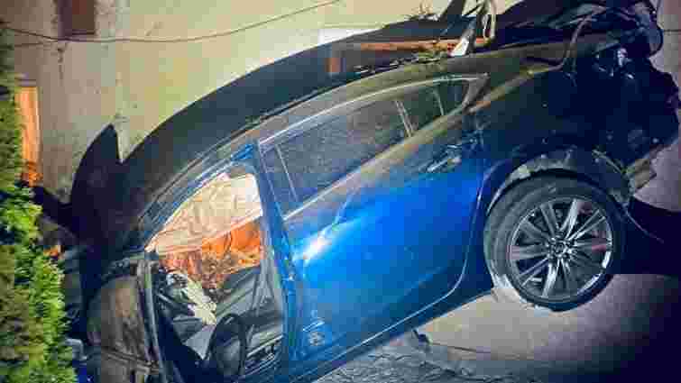 У нічній ДТП біля Бурштина загинув 34-річний пасажир Mazda 6