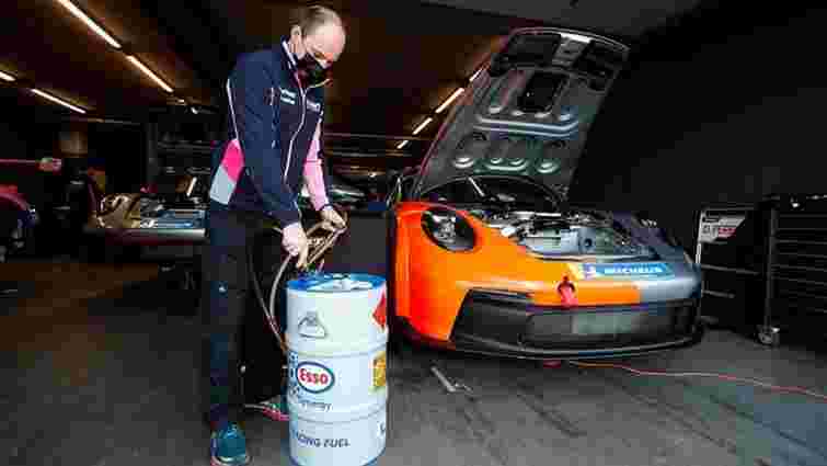 Porsche  розробляє синтетичний бензин для зменшення шкідливих викидів
