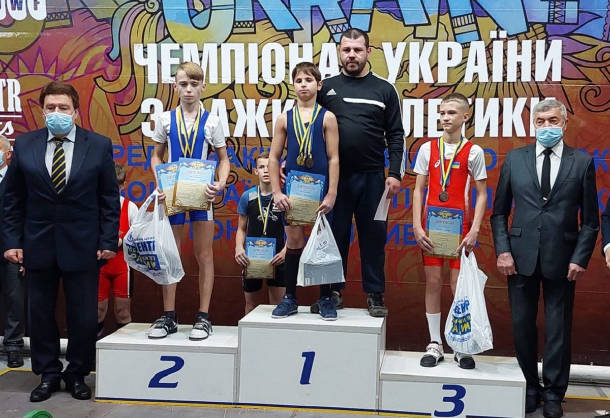 Юнацька команда важкоатлетів із Львівщини перемогла на чемпіонаті України