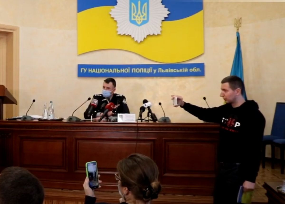 Остап Стахів скасував у суді штраф за дебош в управлінні поліції