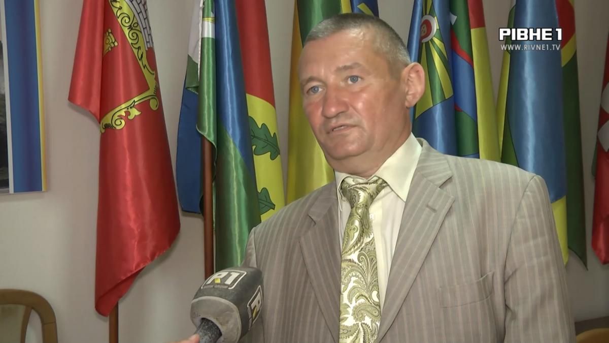 Рівненська облрада поновила на посаді звільненого за невиплату зарплат головлікаря