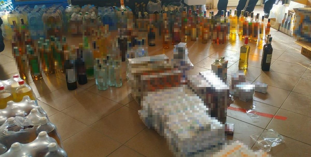На Львівщині ліквідували мережу підпільного виробництва алкоголю та тютюну