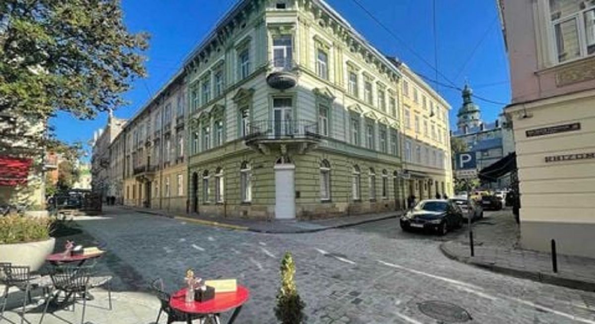 У Львові виставили на продаж «Лабораторію паранормальних явищ»