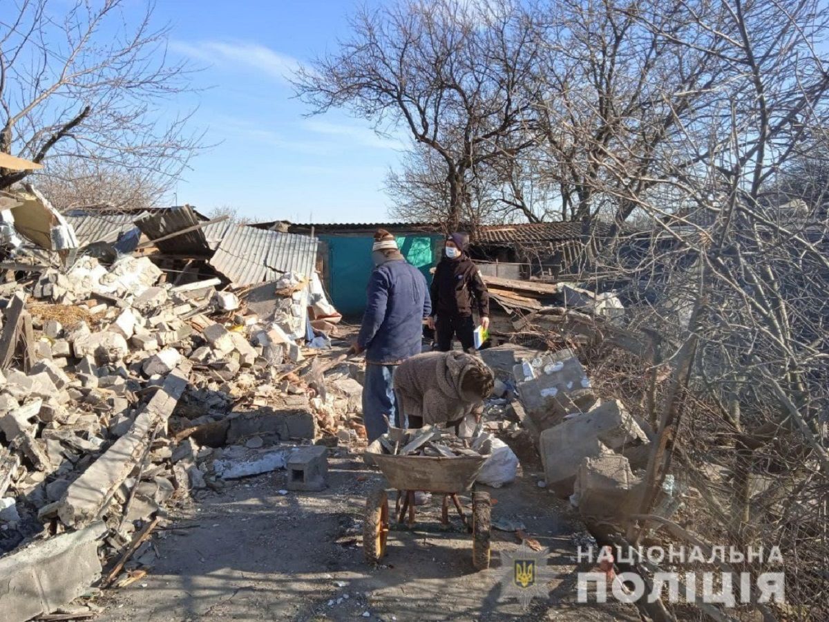 Росіяни обстріляли приватні будинки в селі на Донеччині