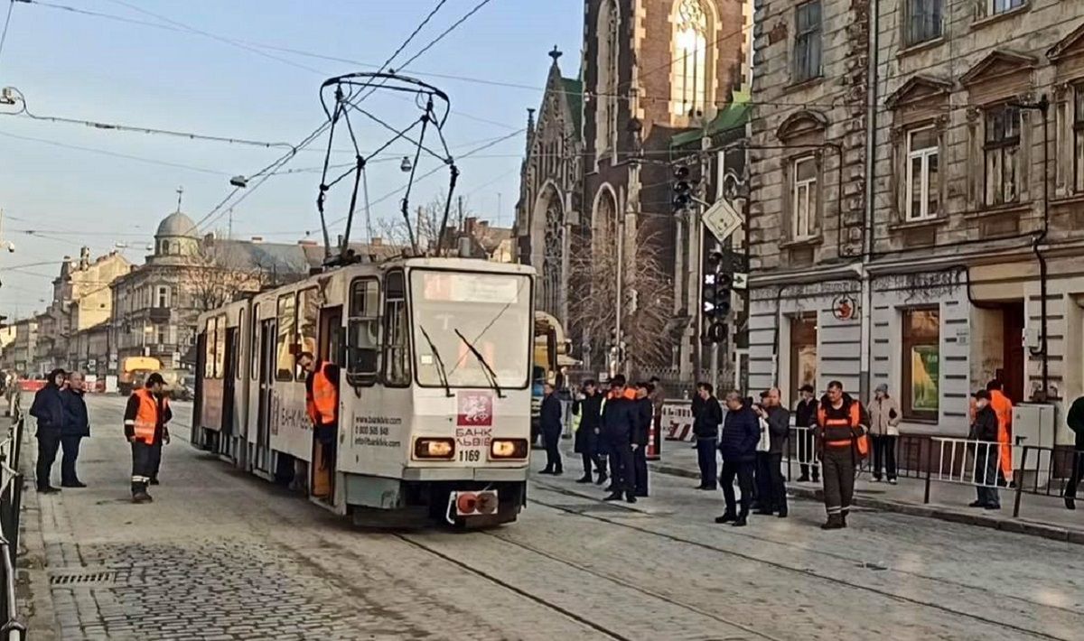У понеділок для проїзду відкриють вул. Городоцьку 