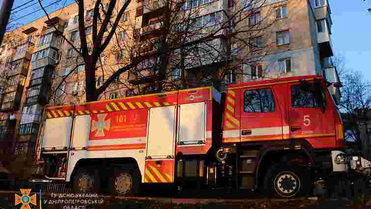 Двоє людей загинули через пожежу у дніпровській п’ятиповерхівці