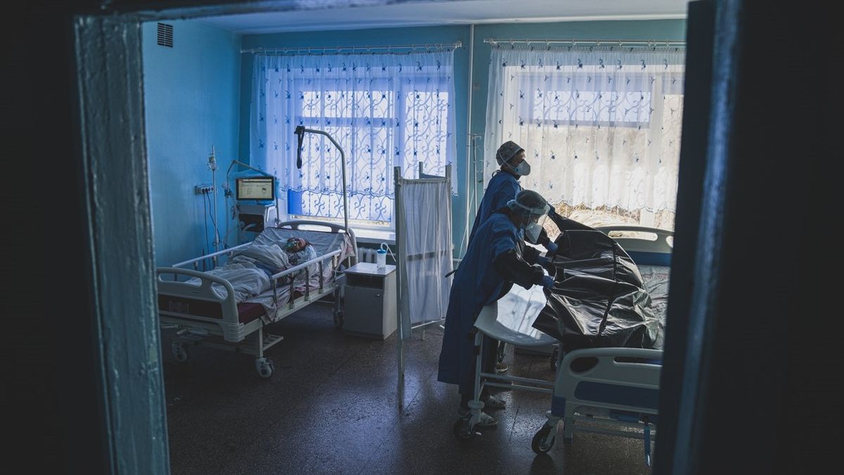 В Україні за добу померли 838 ковід-хворих. Це новий рекорд