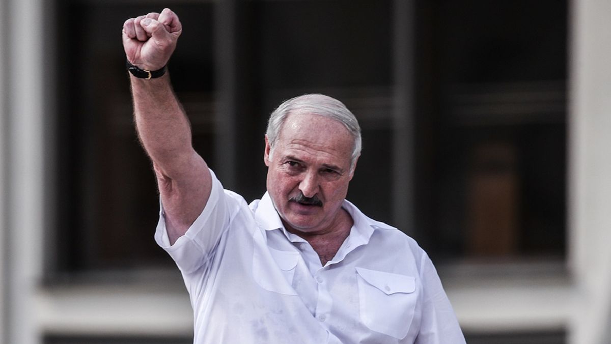 Лукашенко вимагає в ЄС визнати його президентом в обмін на закінчення міграційної кризи