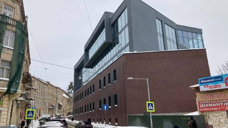 Суд остаточно узаконив будівництво першого приватного пологового у Львові