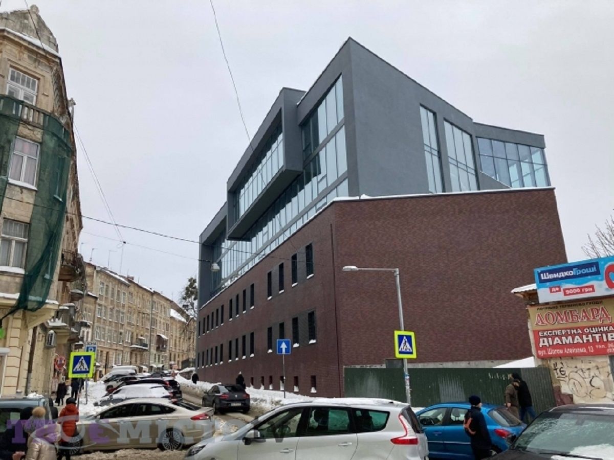 Суд остаточно узаконив будівництво першого приватного пологового у Львові