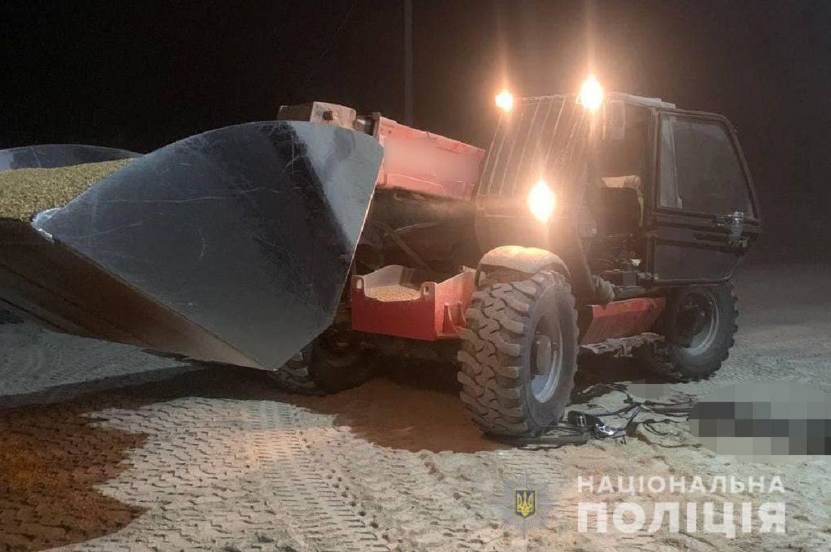 У селищі на Волині водій навантажувача на смерть збив велосипедиста