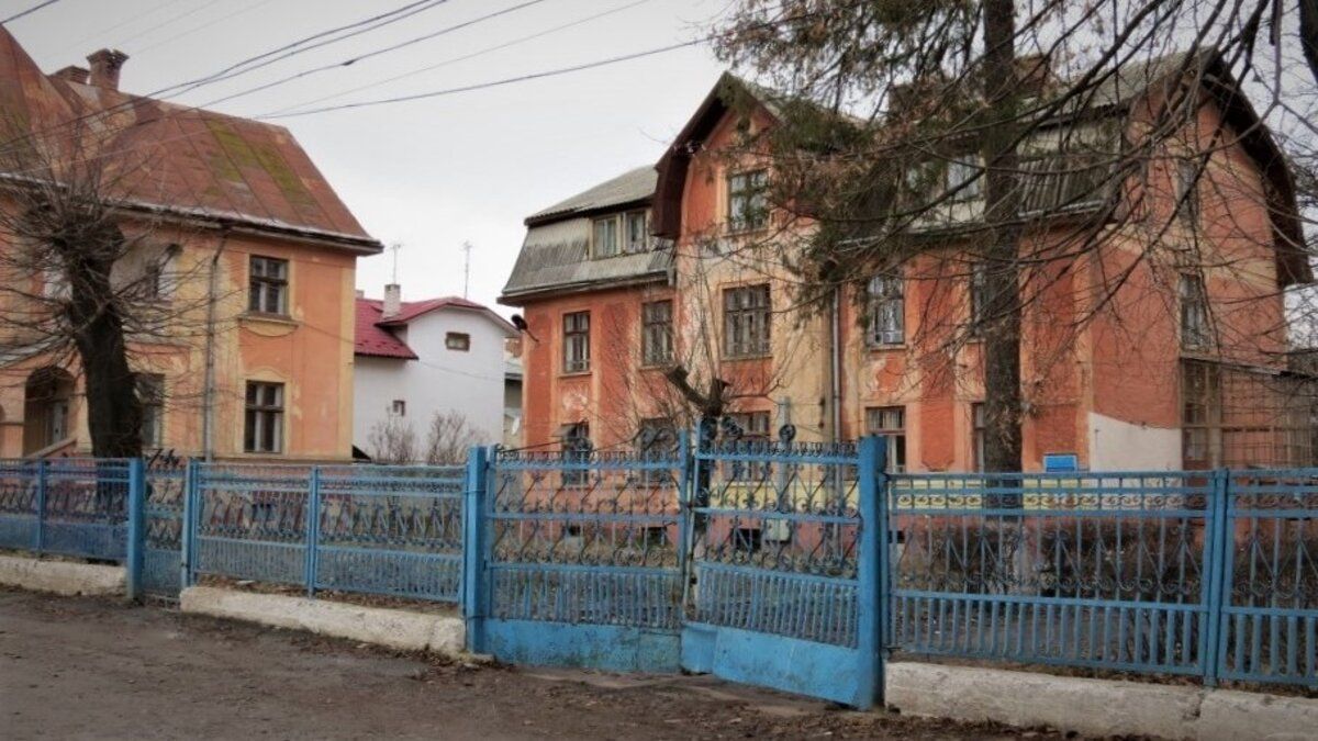 Колишній дитячий тубдиспансер в Чернівцях продають за 40 млн грн