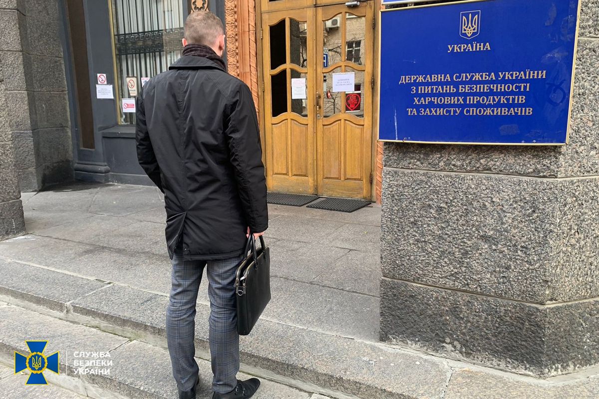 Чиновники закупили вакцину від неіснуючої епідемії ящуру на 30 млн грн