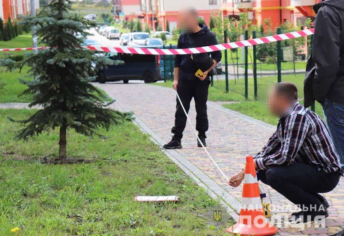 Справу про напад близнюків з ножем на жінку у Рівному передали до суду
