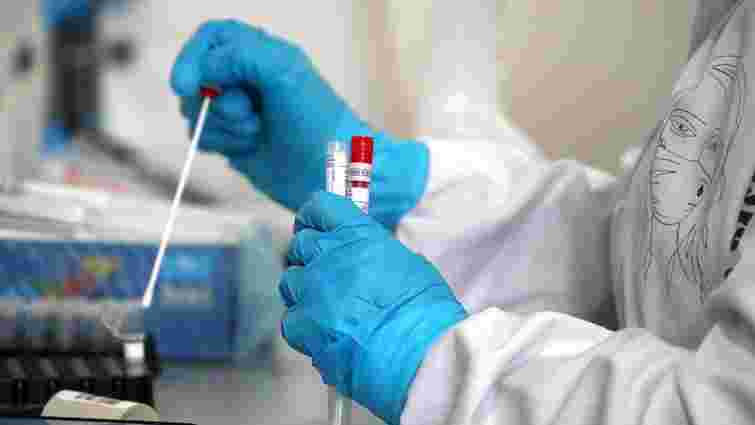 Вчені виявили штам Covid з 32 мутаціями, який може бути стійкішим до вакцин
