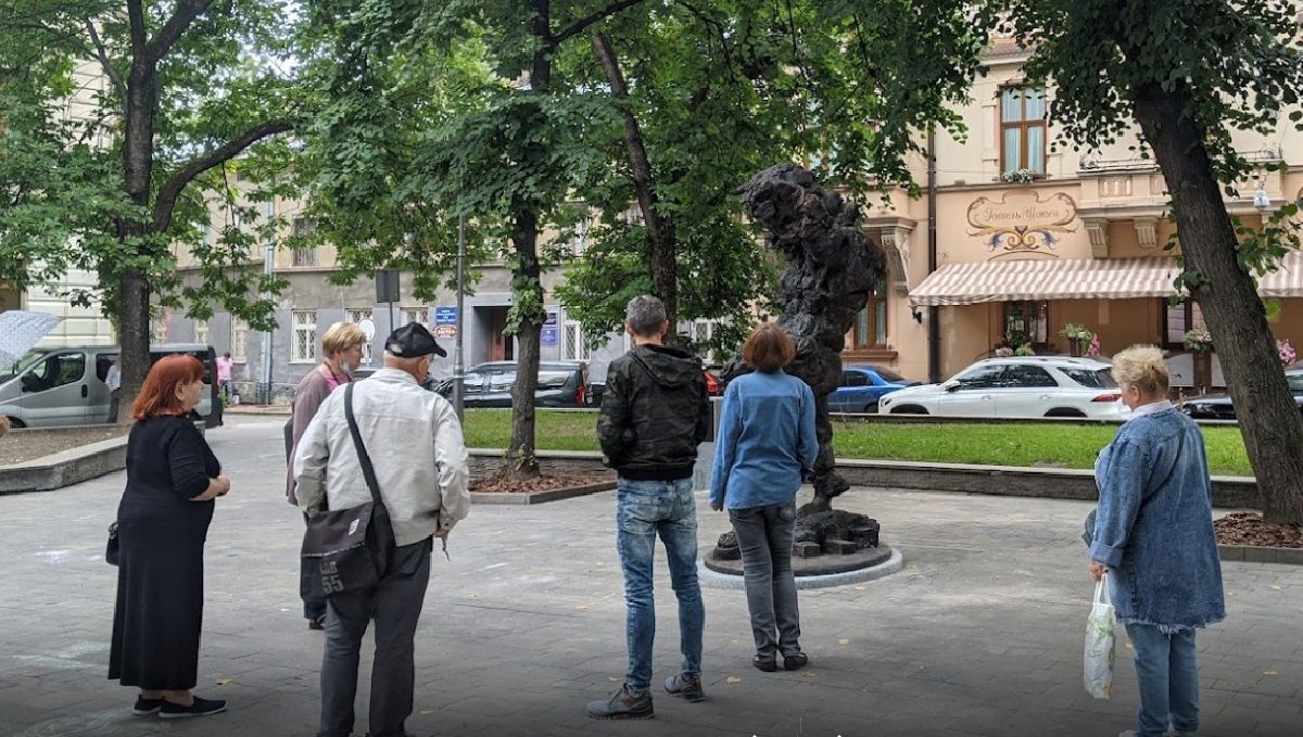 Петиція про збереження пам’ятника Моцарту зібрала голоси у рекордний термін