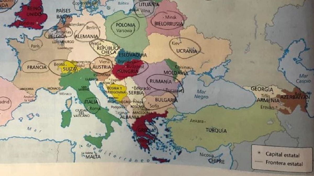 Україна вимагає від Іспанії відкликати шкільні підручники з «російським» Кримом