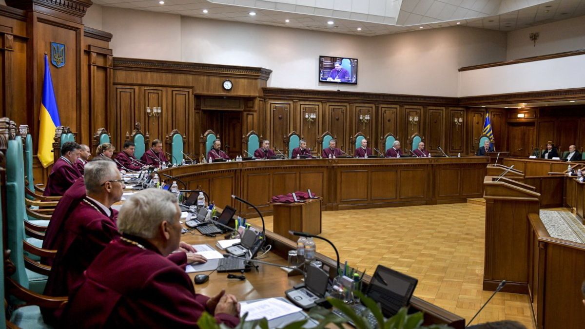 Президент призначив львівську юристку головою Конституційного суду