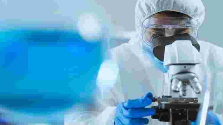 Новий штам коронавірусу «Омікрон» вперше зафіксували у Європі