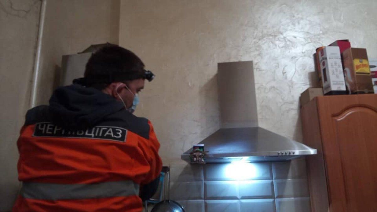 У Чернівцях чадним газом отруїлось троє дорослих і 5-річна дівчинка