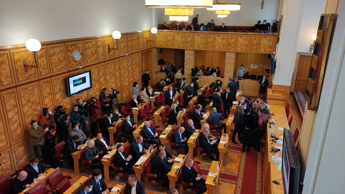 Депутати Закарпатської облради пройдуть тактичну військову підготовку