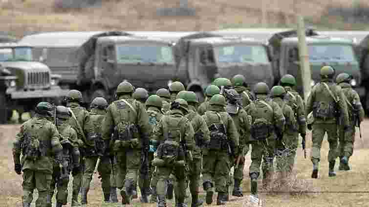 Росія зосередила 115 тис. військових біля українських кордонів і в Криму