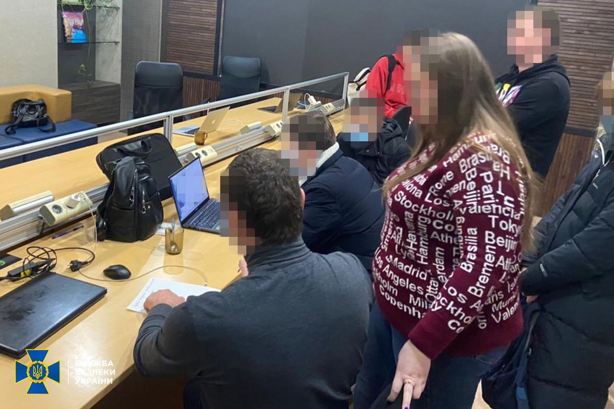 СБУ ліквідувала масштабну ботоферму, яка провокувала протести серед українців