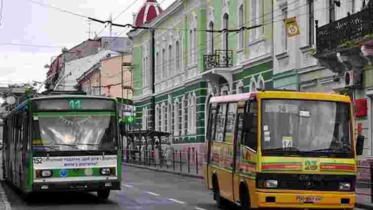 Мер Тернополя анонсував послаблення карантинних обмежень у транспорті