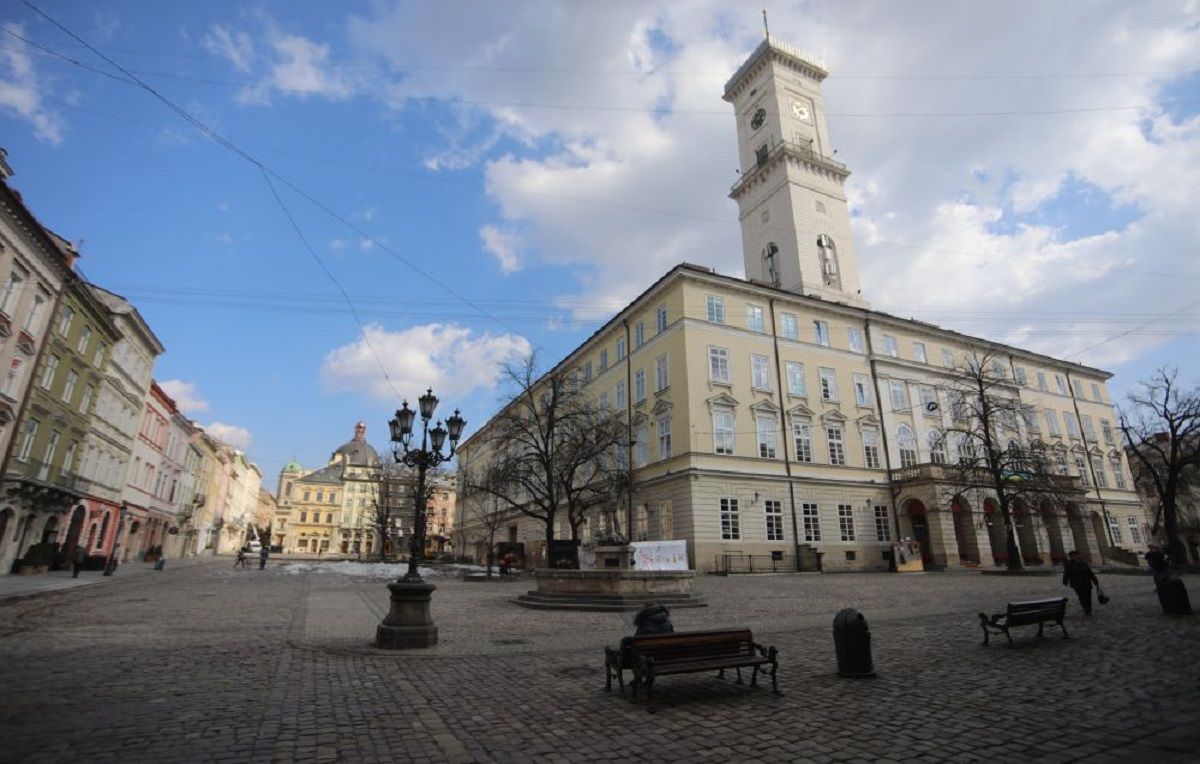 Директор львівського Будинку вчених раптово помер під час візиту у мерію