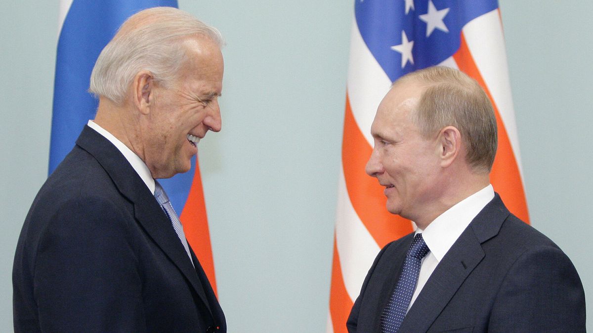 Байден заявив, що не підтримає вимоги Путіна щодо України та НАТО