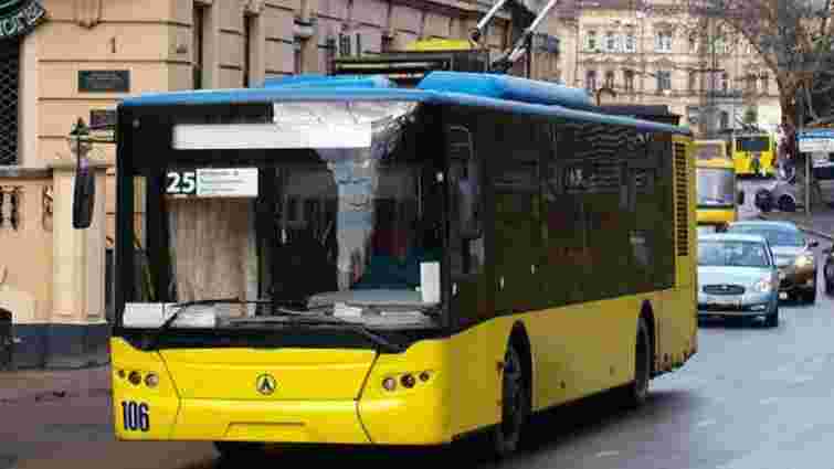 Львів’ян попередили про зміни у русі громадського транспорту 6 грудня