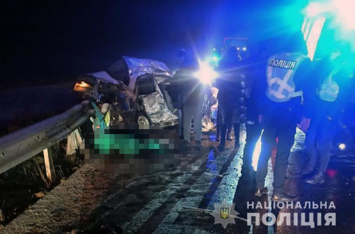 Батько з двома дітьми загинули в ДТП на Житомирщині