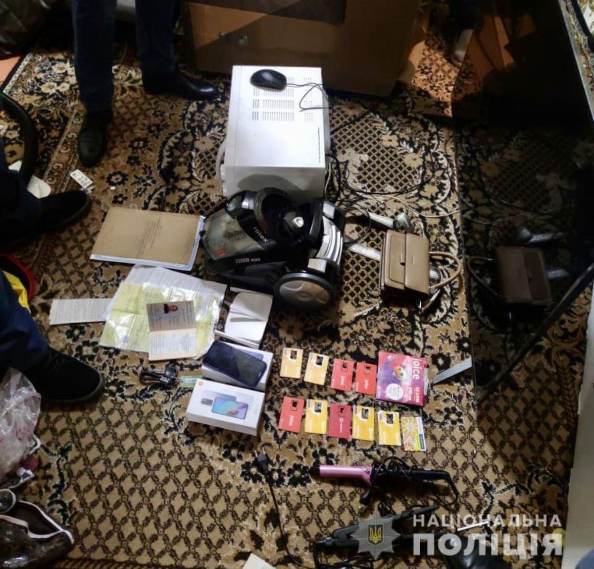Двоє жінок під виглядом соцпрацівниць обкрадали пенсіонерів  на Закарпатті 