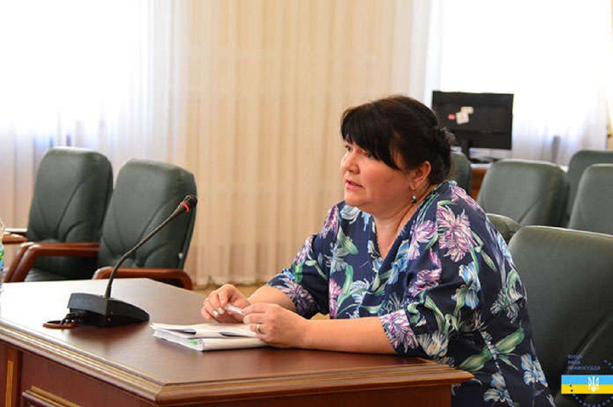 ВАКС засудив екс-суддю, яка ховала хабар в адміністративному кодексі