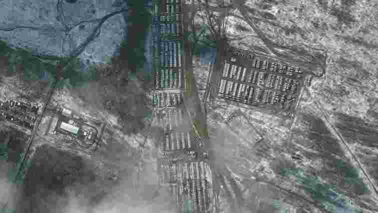 ЗМІ оприлюднили супутникові знімки скупчення військ РФ біля кордону України