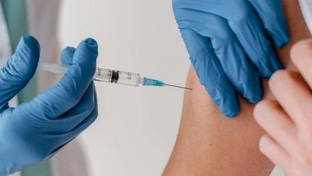 Анонімною вакцинацією на Закарпатті скористалися 200 медиків з фальшивими сертифікатами