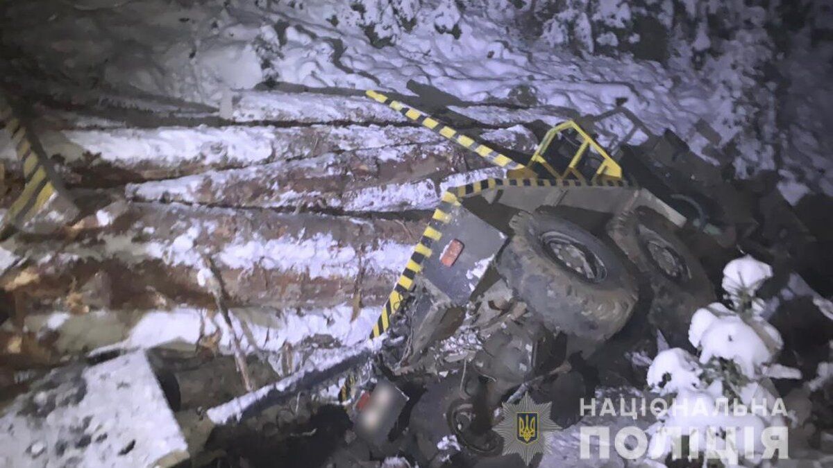 У лісі на Буковині загинув 30-річний водій вантажівки «Урал»