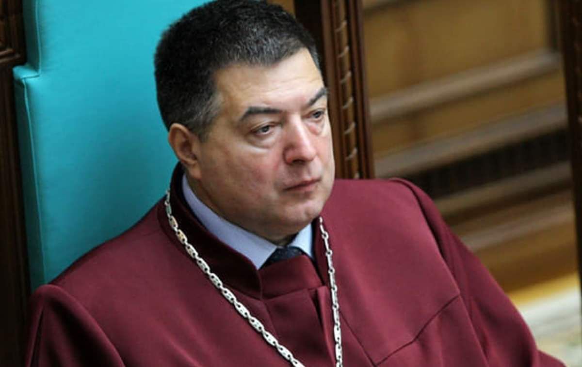 США ввели санкції проти екс-голови КСУ Олександра Тупицького за хабарництво