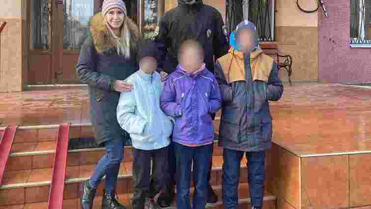Троє дітей в Ужгороді втекли з дому через побої матері та вітчима 