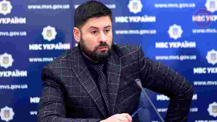 Після скандалу на блокпосту заступника міністра МВС звільнили з роботи