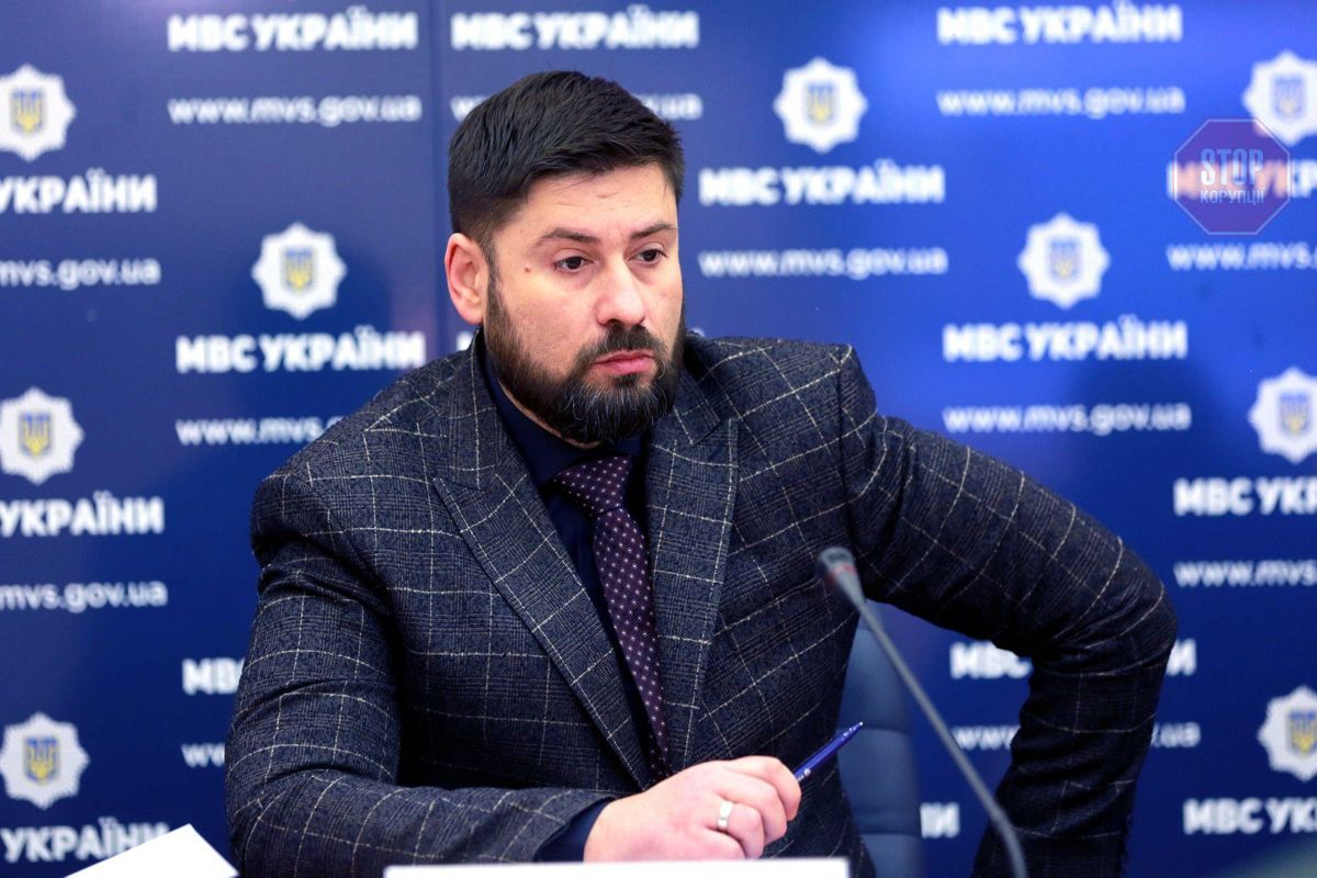 Після скандалу на блокпосту заступника міністра МВС звільнили з роботи