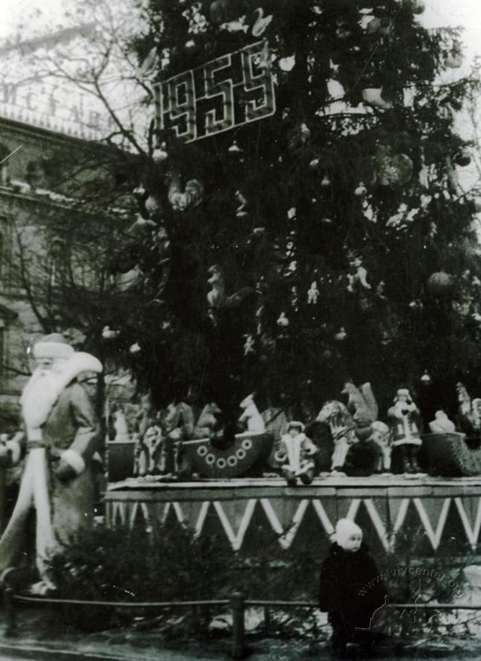Львівська ялинка у 1955 році