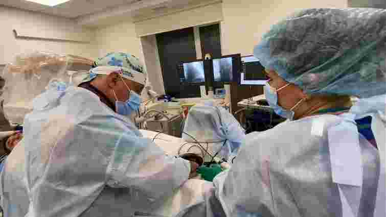 Львівські лікарі вперше заморозили серце пацієнта, щоб його вилікувати