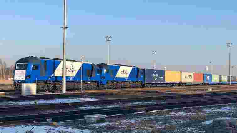 Польща звинуватила Україну у блокуванні транзиту вантажних поїздів з Китаю