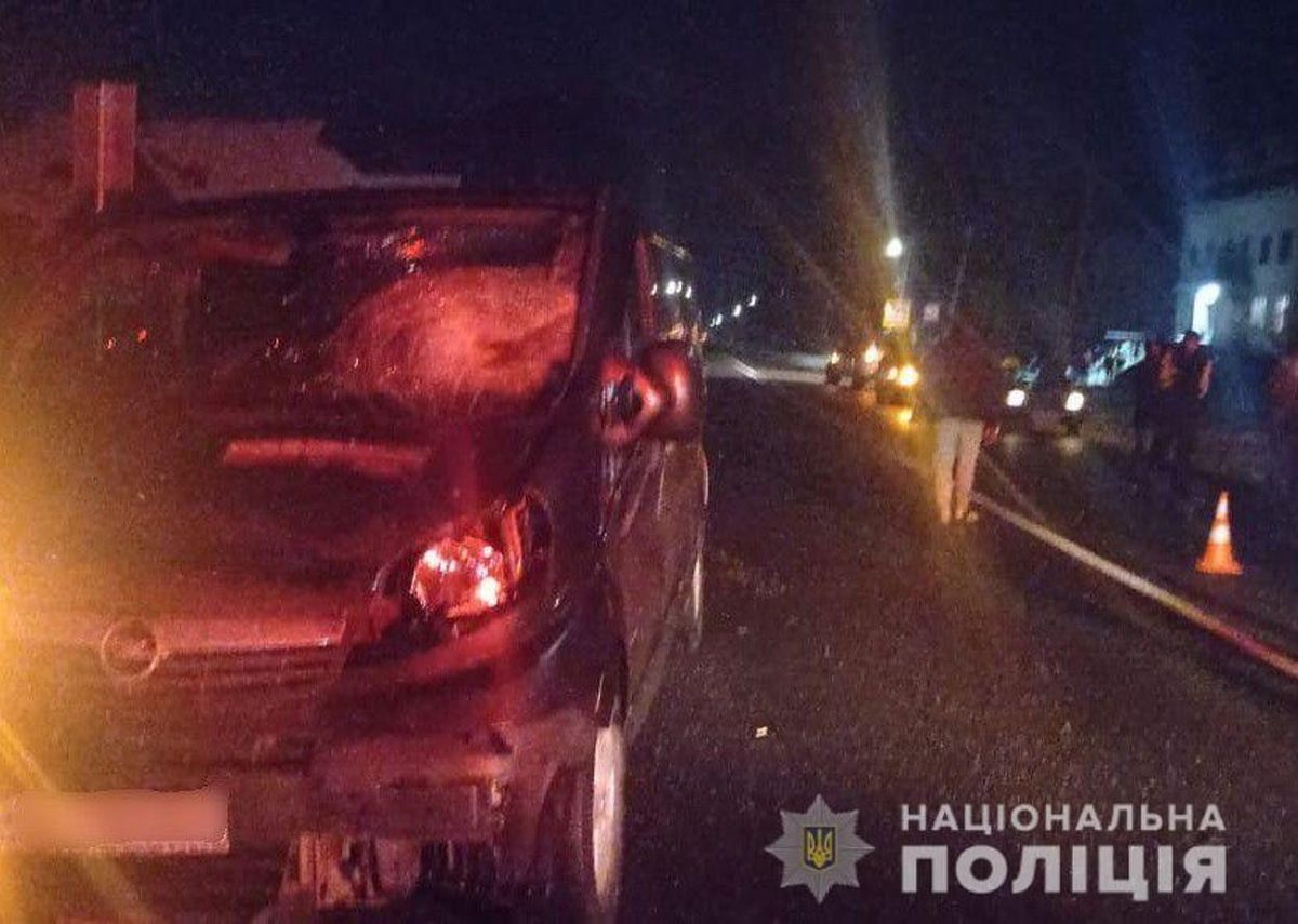Внаслідок наїзду мікроавтобуса поблизу Міжгір’я загинув 51-річний пішохід