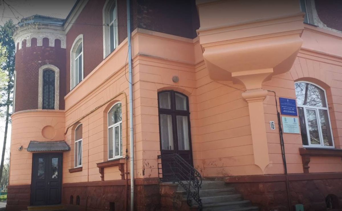 Суд відмовив у поверненні на роботу невакцинованій виховательці дитсадка
